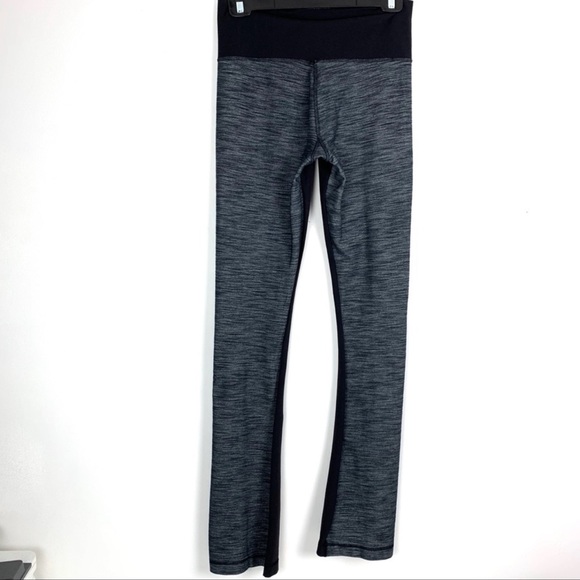✨Lululemon High Rise Barre Pulse Pants✨ - Picture 4 of 6